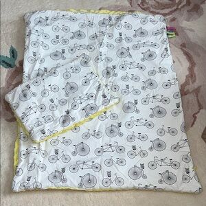 Bicycle Print Blanket and Pillow Set